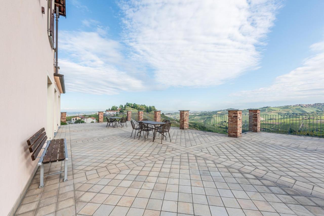 Villa Bricco Paglieri, Entire Villa Alba Kültér fotó