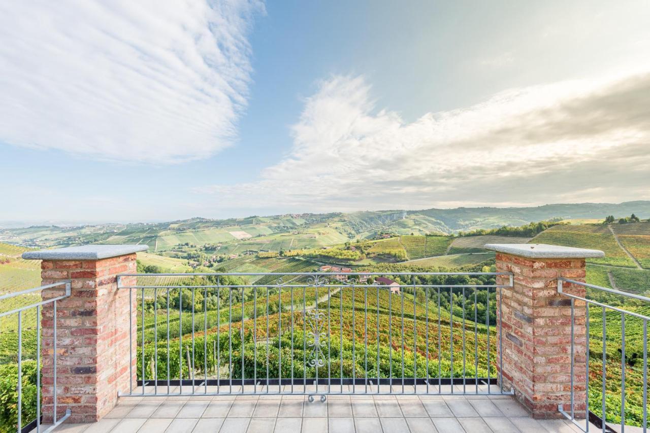 Villa Bricco Paglieri, Entire Villa Alba Kültér fotó