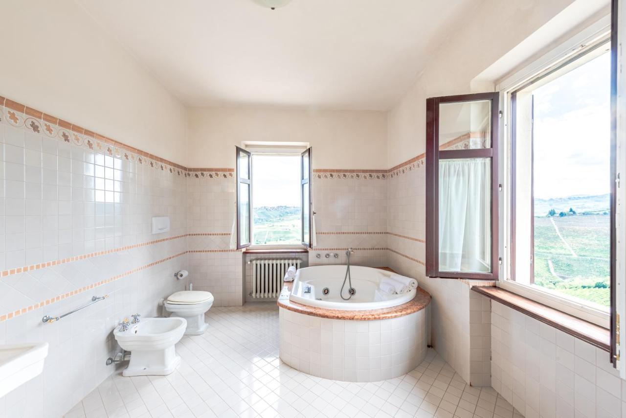 Villa Bricco Paglieri, Entire Villa Alba Kültér fotó