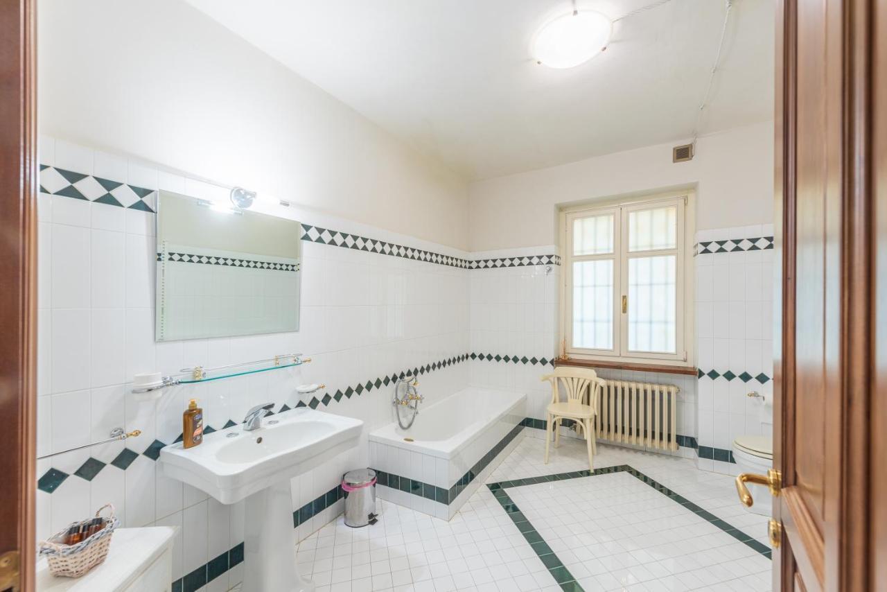 Villa Bricco Paglieri, Entire Villa Alba Kültér fotó